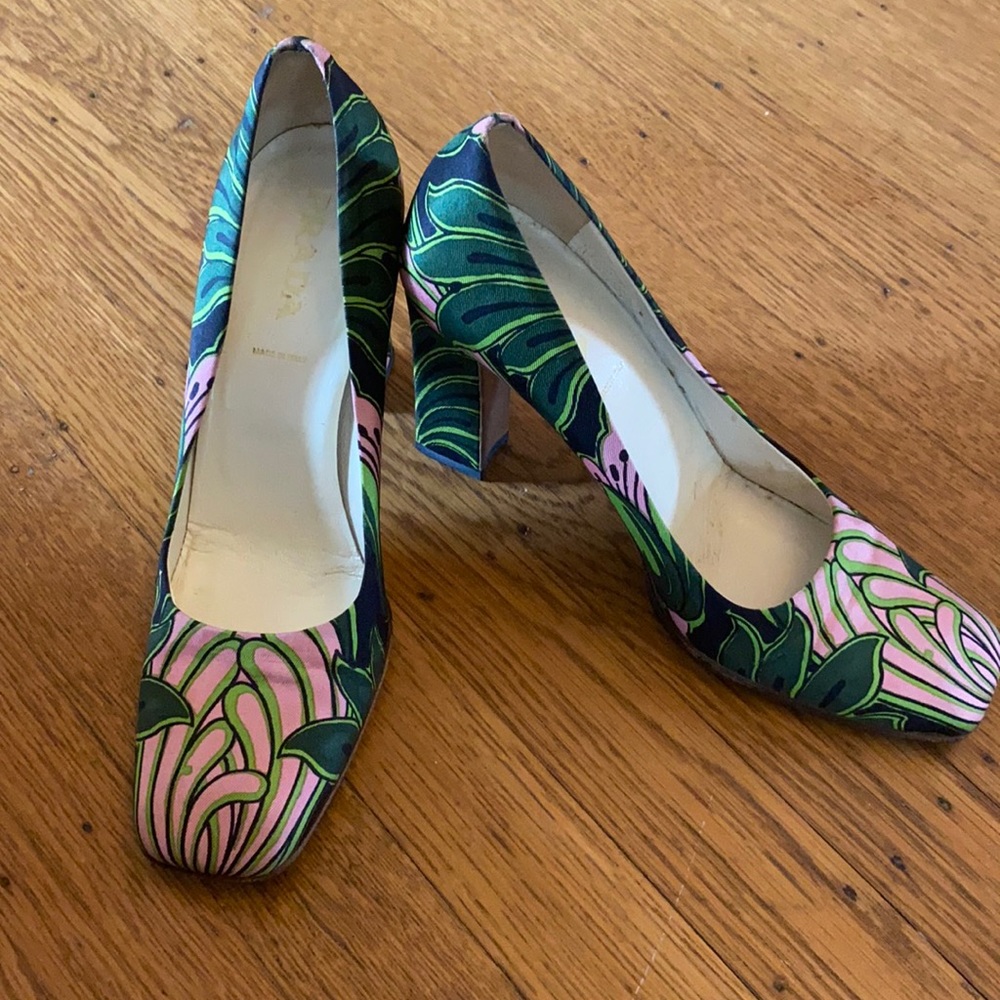 Very rare! Prada runway heels size 37 / 7 US.